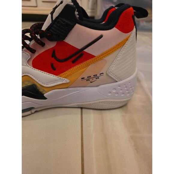 Nike Jordan Zoom ‘92 Women's Size 9 White Black Siren Red Yellow CK9184-102 - Picture 7 of 16